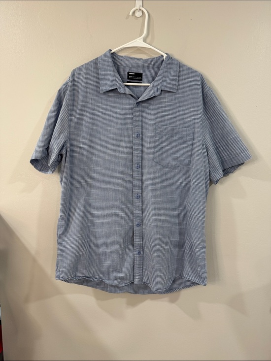 public opinion Other - Public Opinion men’s vertical collared Light Blue Short-Sleeve Button-Up Shirt